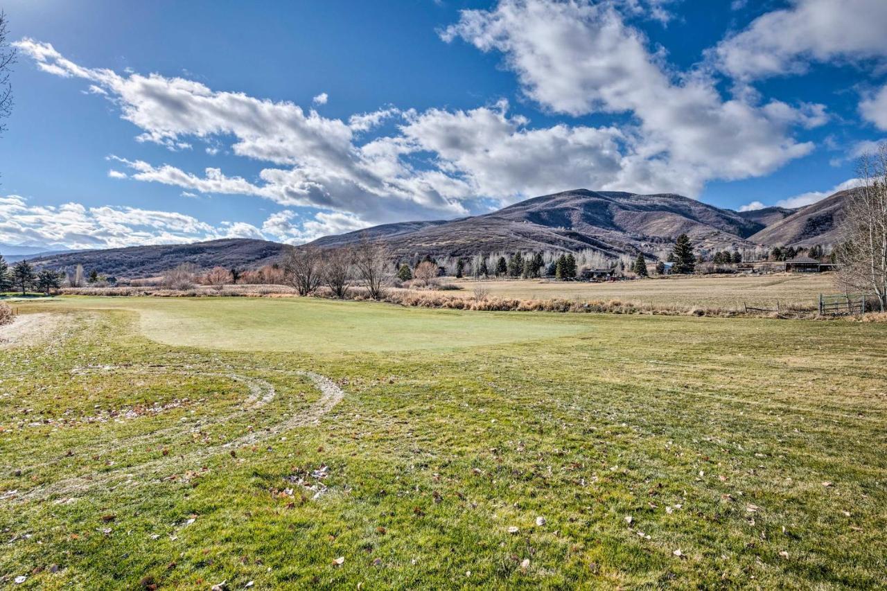 Large, Cozy Midway Studio With Mountain Views! Eksteriør bilde